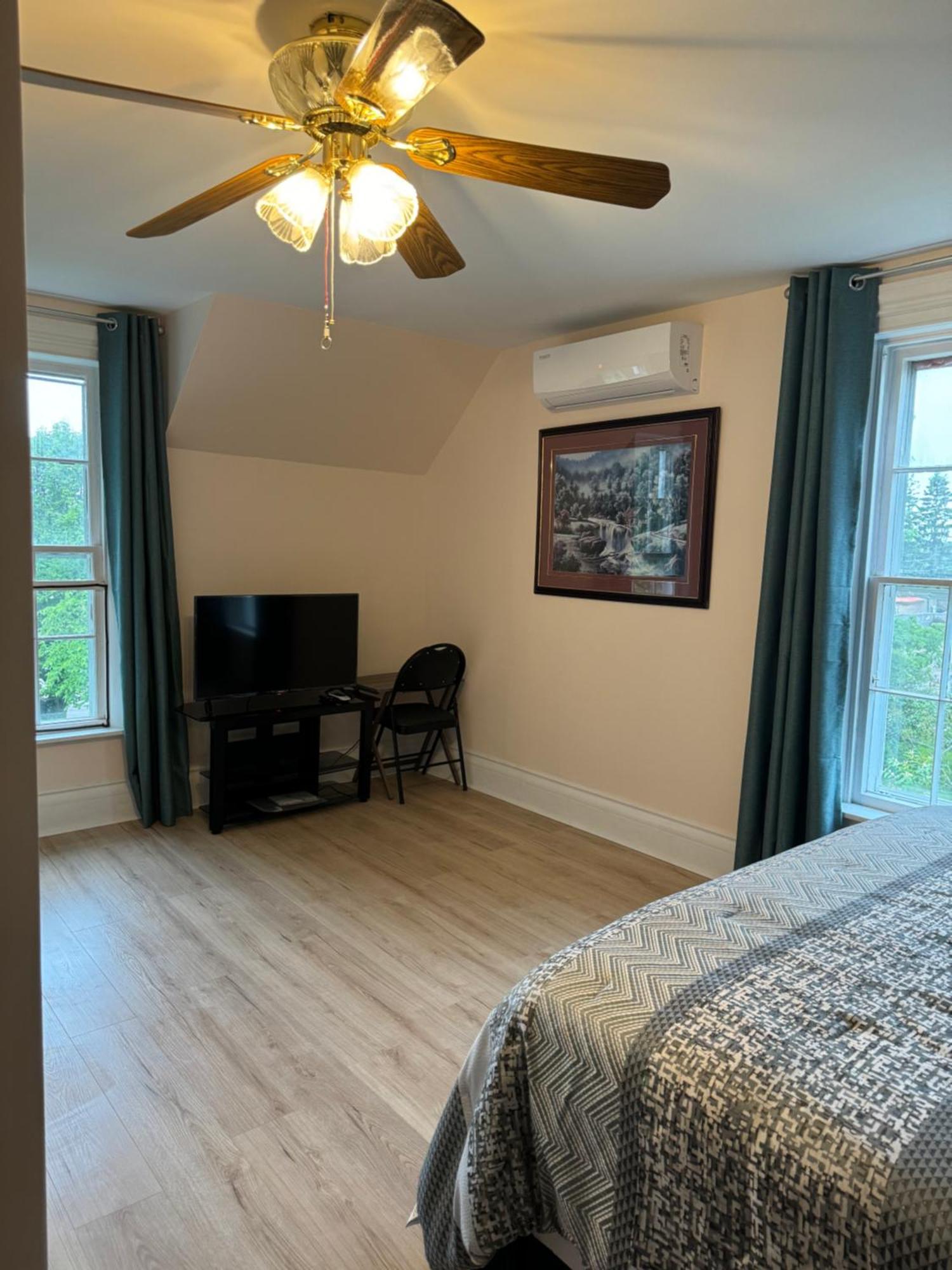 Sunflower Guest Suites Summerside Exterior photo